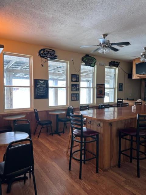 White Sands Inn, Marina, Bar & Grill Port Isabel Buitenkant foto